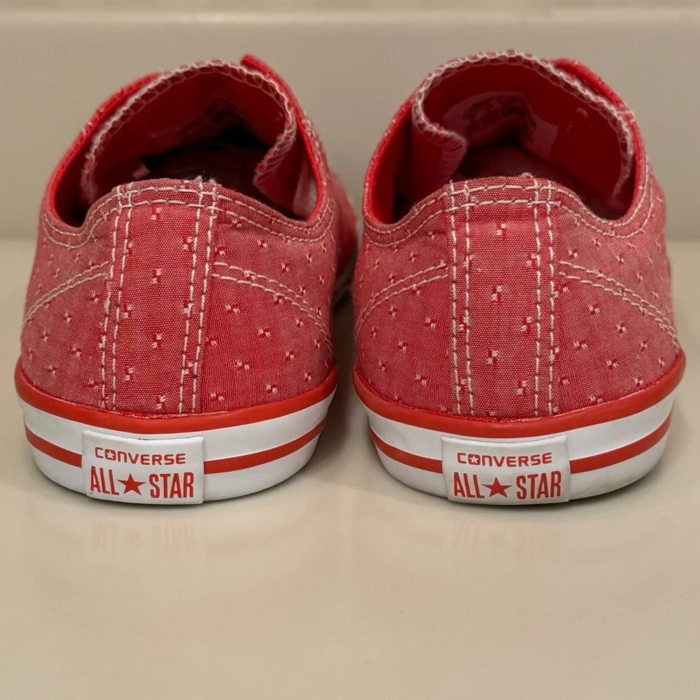 Converse Womens Chuck Taylor All Star Dainty Ox Sneakers Casino Red